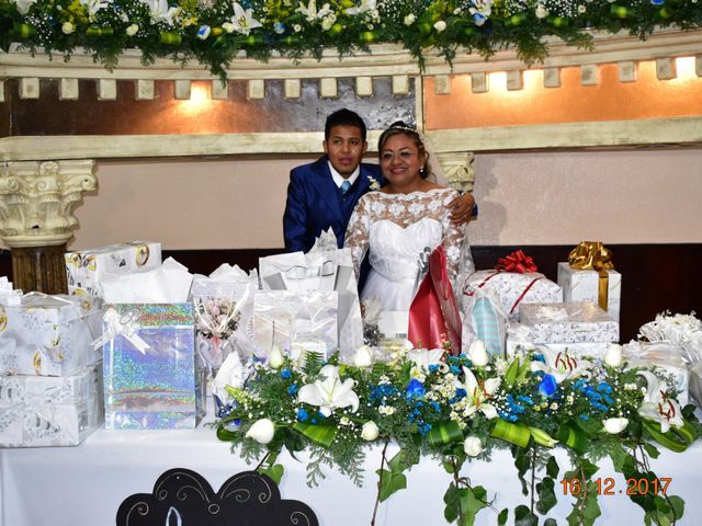 La boda de Rodolfo  y Santa  en Poza Rica, Veracruz 19