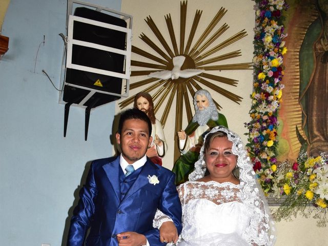La boda de Rodolfo  y Santa  en Poza Rica, Veracruz 35