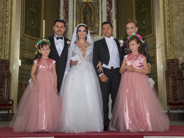 La boda de Hugo y Daniela en León, Guanajuato 29