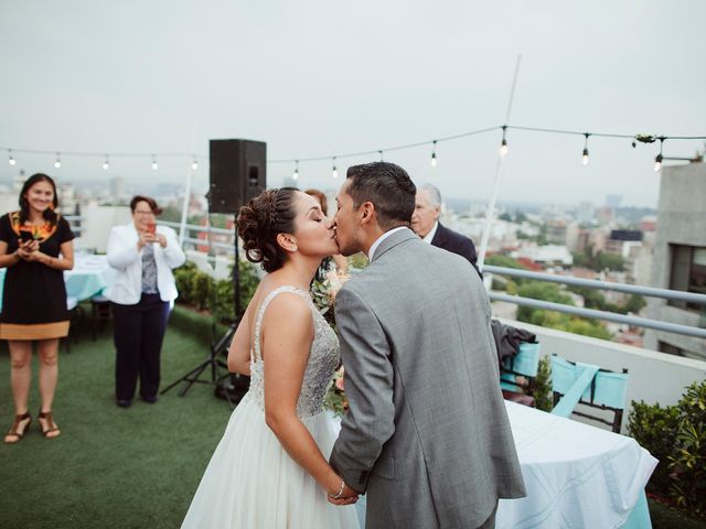 La boda de César y Lili en Centro, Ciudad de México 18