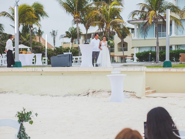 La boda de Rolando  y Alicia  en Cancún, Quintana Roo 6