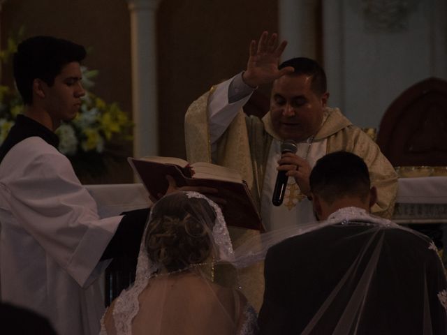 La boda de Gustavo y Deyanira en León, Guanajuato 37