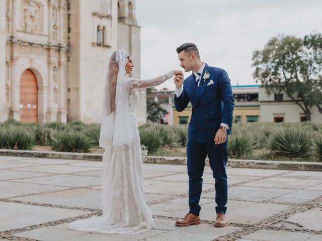 La boda de Leslie y Jonathan en Oaxaca, Oaxaca 61