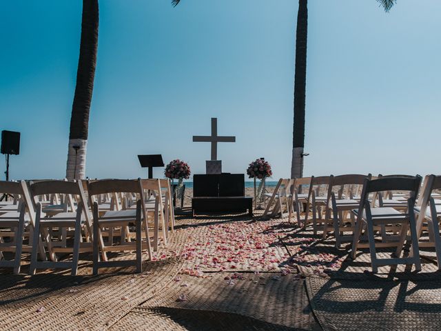 La boda de Julián y Edith en Acapulco, Guerrero 26