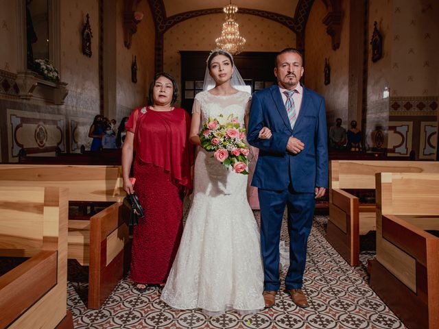 La boda de César y Berenice en Colón, Querétaro 9