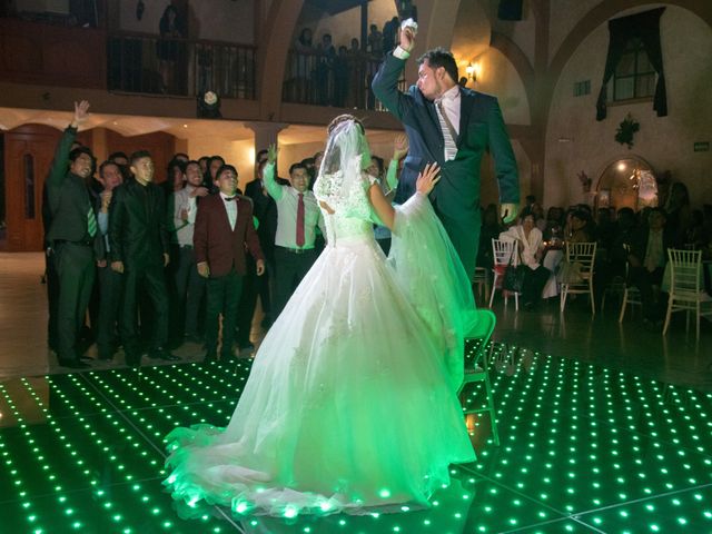 La boda de Toño y Heidi en León, Guanajuato 13