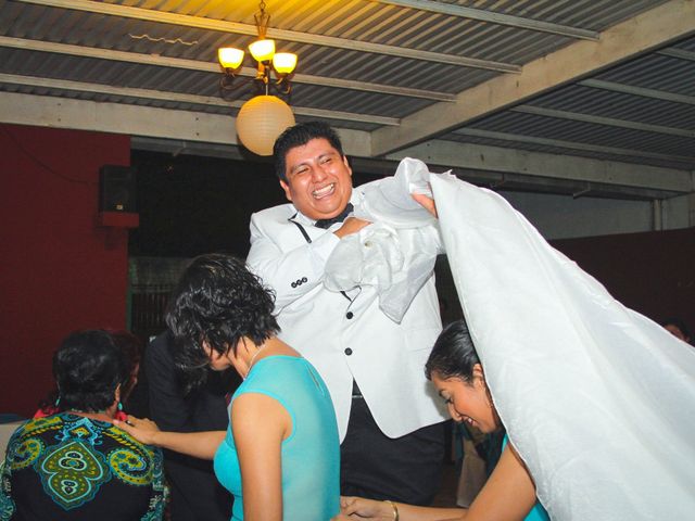 La boda de Héctor y Ángeles en Tuxtla Gutiérrez, Chiapas 35