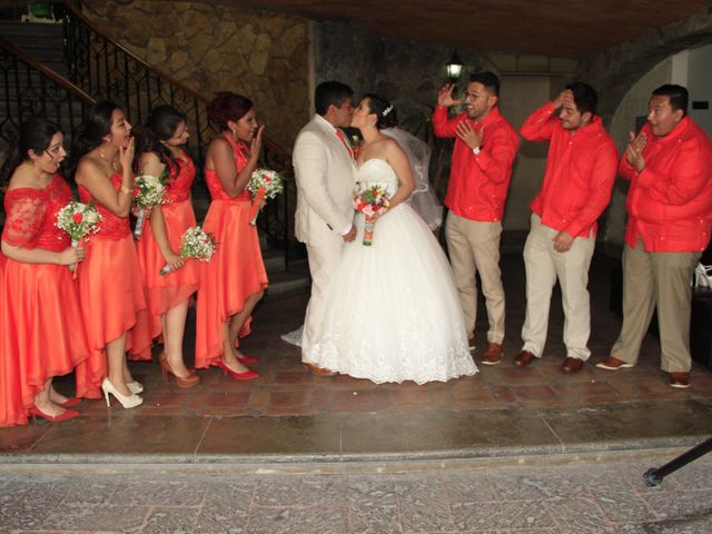 La boda de Oscar  y Izaret  en Temixco, Morelos 11