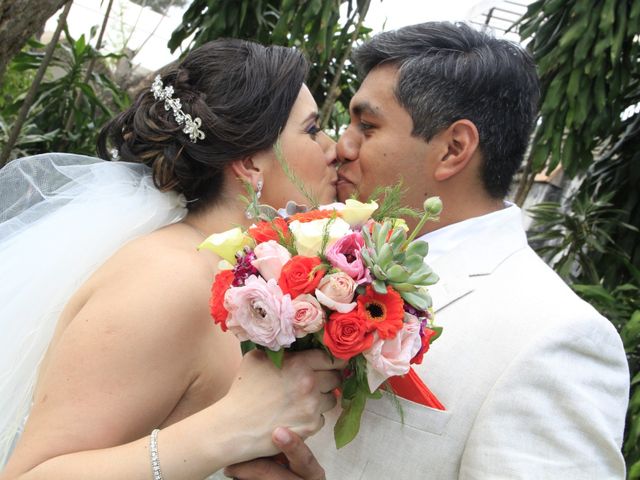La boda de Oscar  y Izaret  en Temixco, Morelos 17