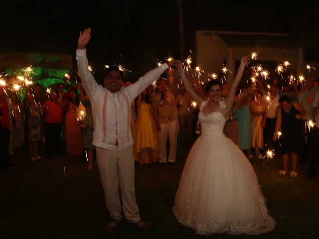 La boda de Oscar  y Izaret  en Temixco, Morelos 50