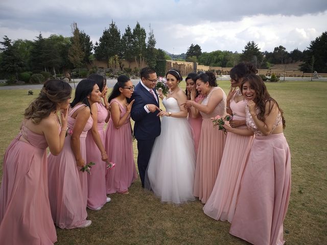 La boda de Milton y Adriana en Almoloya de Juárez, Estado México 4