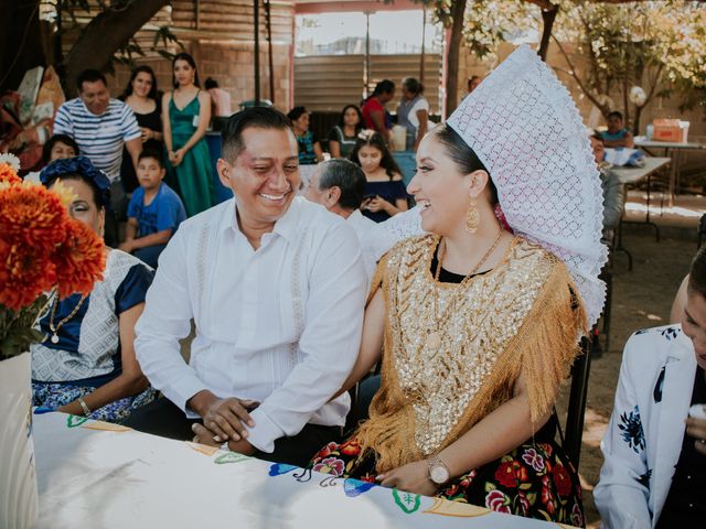 La boda de Frank y Adriana en San Pedro Comitancillo, Oaxaca 14
