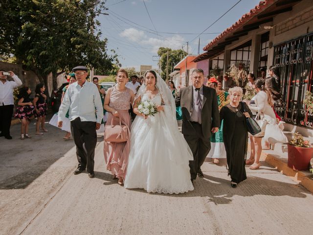 La boda de Frank y Adriana en San Pedro Comitancillo, Oaxaca 34