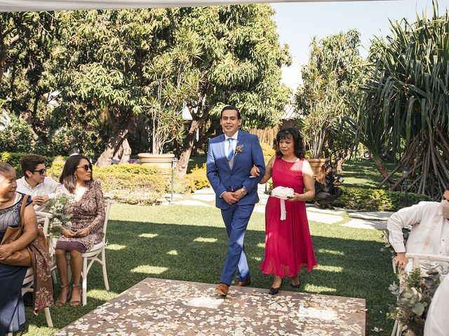 La boda de Julio y Diana en Xochitepec, Morelos 13