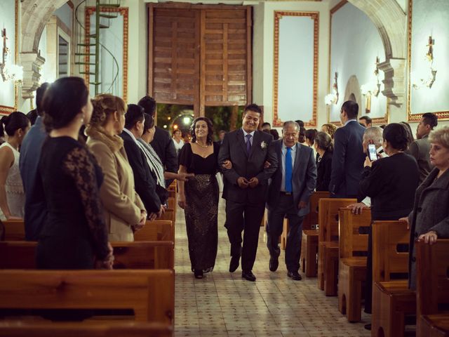 La boda de Vladimir y Gina en Morelia, Michoacán 14