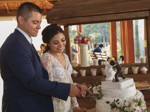 La boda de Pablo y Iris en Uruapan, Michoacán 32