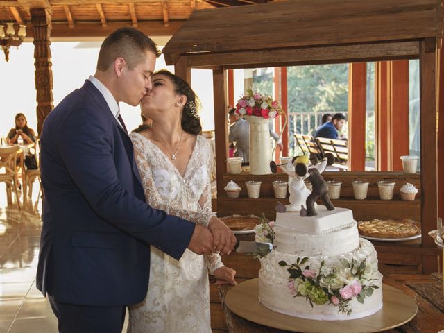 La boda de Pablo y Iris en Uruapan, Michoacán 33