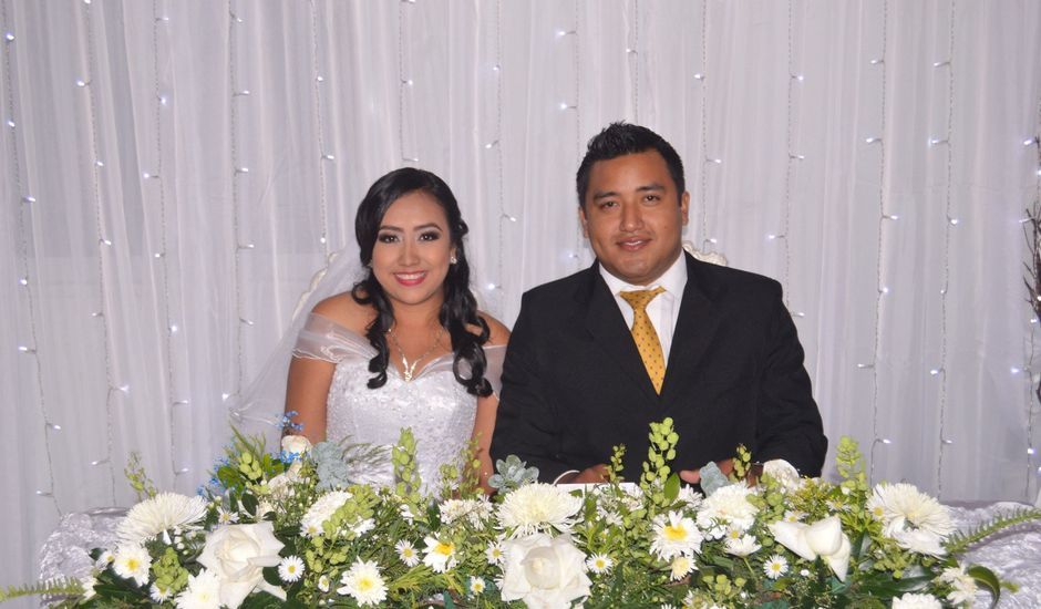 La boda de Sebastián y Sandy en Comalcalco, Tabasco