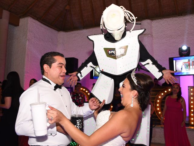 La boda de Fer y Vane en Tequesquitengo, Morelos 34