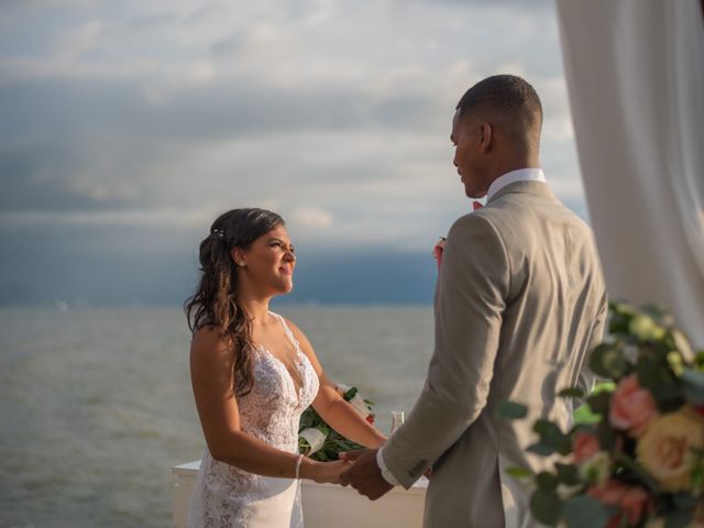 La boda de David y Genesis en Puerto Vallarta, Jalisco 14