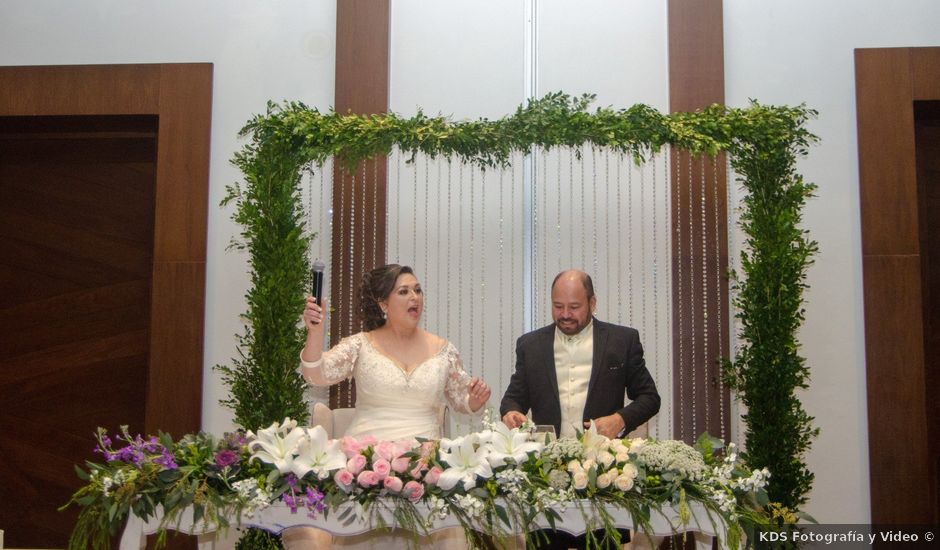 La boda de Alex y Lety en León, Guanajuato