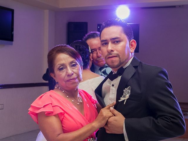 La boda de Erick y Lupita  en Matamoros, Tamaulipas 19