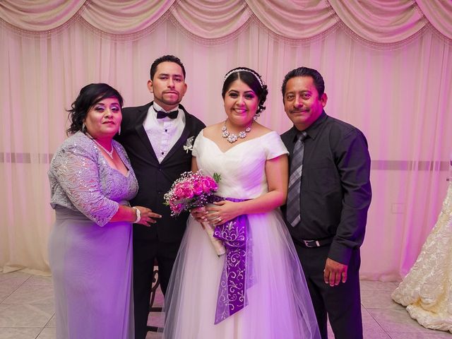 La boda de Erick y Lupita  en Matamoros, Tamaulipas 23