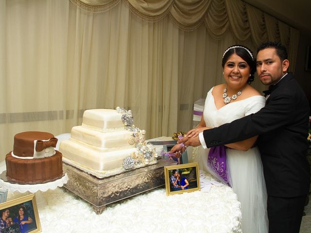 La boda de Erick y Lupita  en Matamoros, Tamaulipas 53