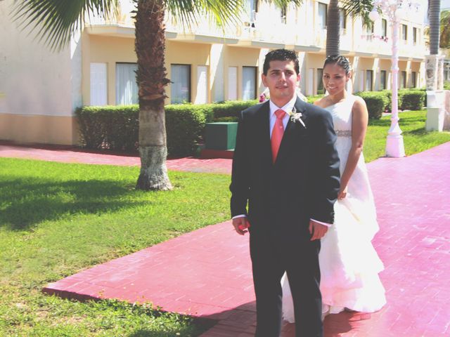 La boda de Jorge y Daniela en Cancún, Quintana Roo 17