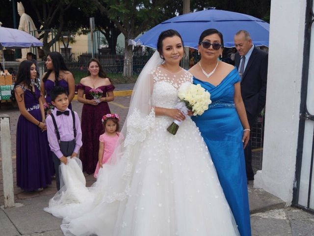 La boda de Mauricio  y Karen  en Tlaxcala, Tlaxcala 2
