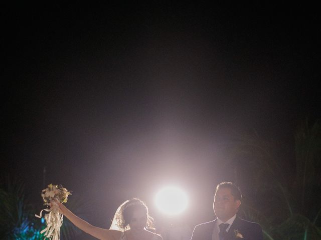 La boda de Paco y Maye en Huatulco, Oaxaca 49