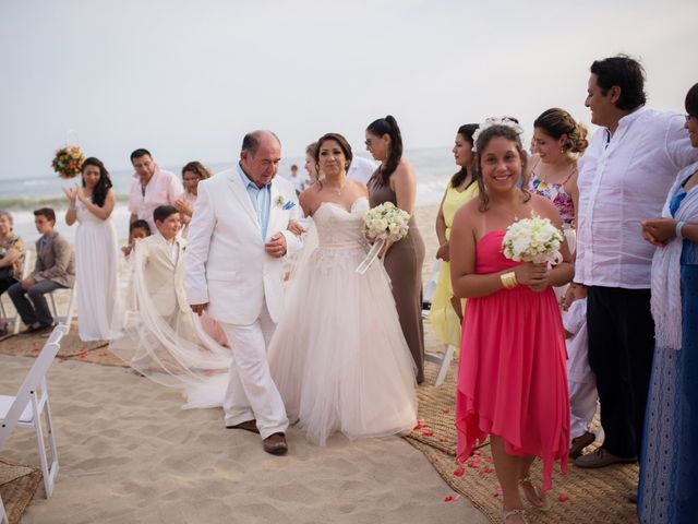 La boda de Jesús y Perla en Ixtapa Zihuatanejo, Guerrero 10