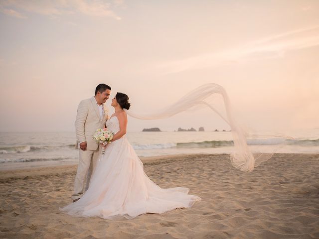 La boda de Jesús y Perla en Ixtapa Zihuatanejo, Guerrero 18