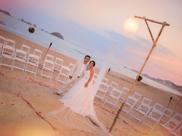 La boda de Jesús y Perla en Ixtapa Zihuatanejo, Guerrero 22