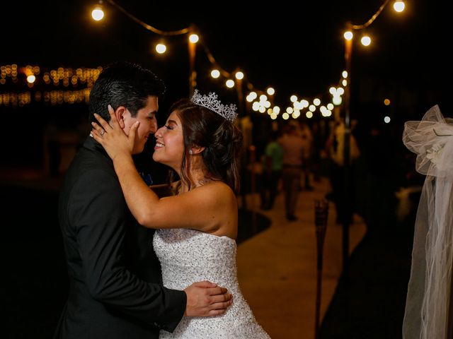 La boda de Alejandro y Cesia en Veracruz, Veracruz 36