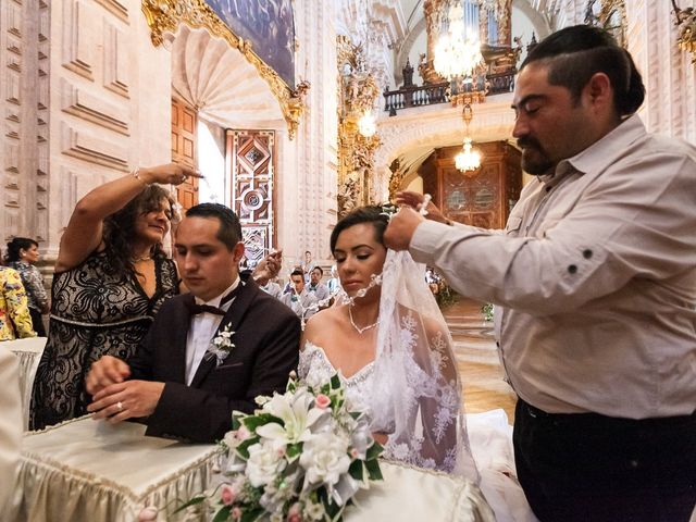 La boda de Mario y Nayeli en Taxco, Guerrero 61