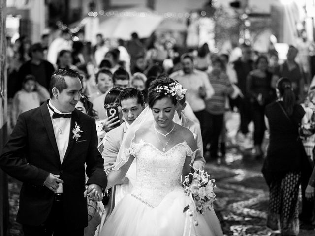 La boda de Mario y Nayeli en Taxco, Guerrero 79