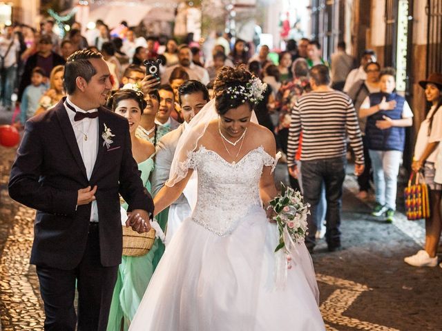 La boda de Mario y Nayeli en Taxco, Guerrero 80