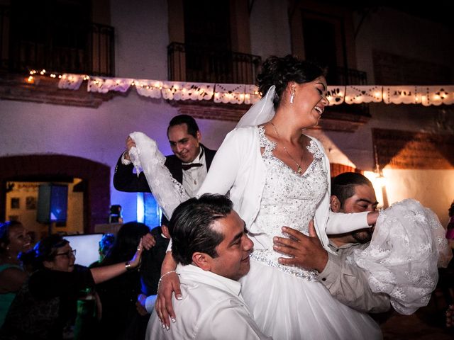 La boda de Mario y Nayeli en Taxco, Guerrero 109