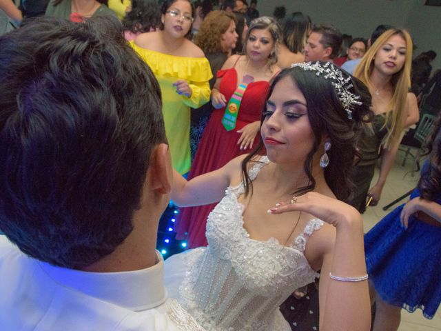 La boda de Alfredo y Erika en León, Guanajuato 103