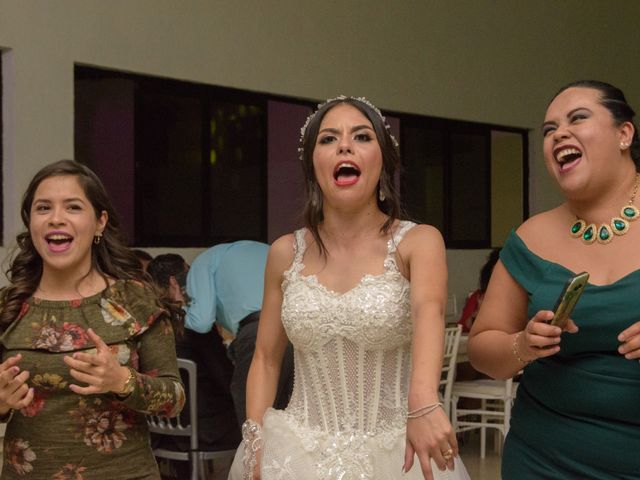 La boda de Alfredo y Erika en León, Guanajuato 105