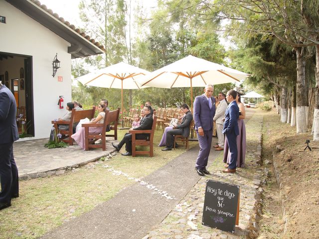 La boda de Óscar  y Deha  en Comala, Colima 15