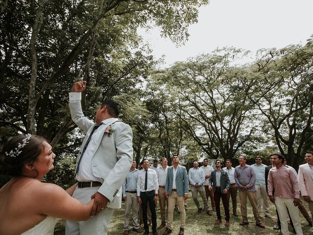 La boda de Néstor y Patricia en Berriozábal, Chiapas 323