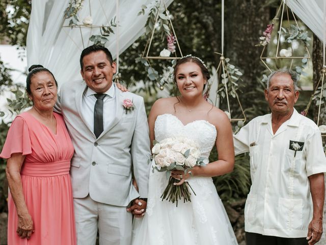 La boda de Néstor y Patricia en Berriozábal, Chiapas 391