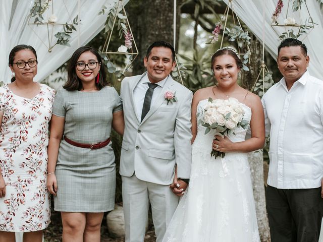 La boda de Néstor y Patricia en Berriozábal, Chiapas 396
