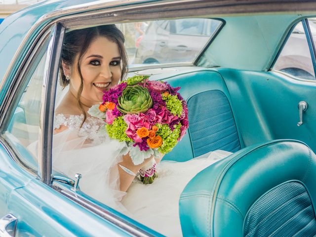 La boda de Juan Carlos y Lorena en Ensenada, Baja California 10