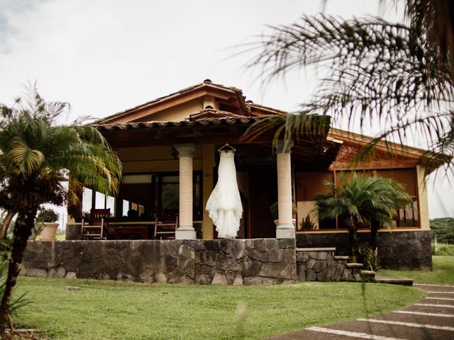 La boda de Christian y Atalia en Xico, Veracruz 6