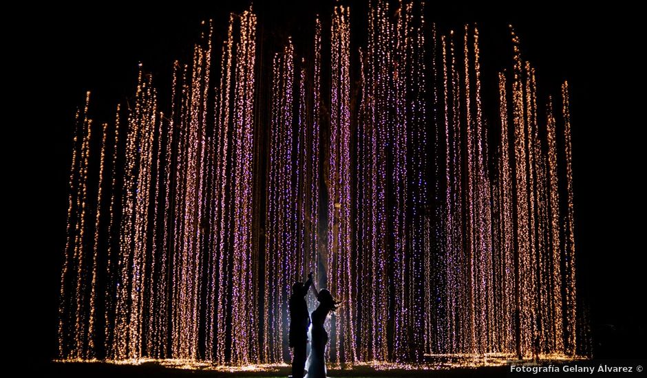 La boda de Christian y Atalia en Xico, Veracruz