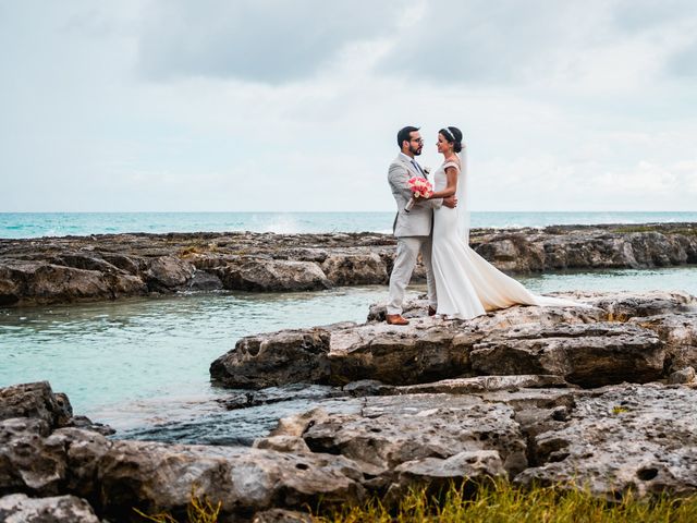 La boda de Iván y Thania en Playa del Carmen, Quintana Roo 82