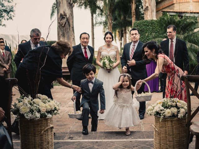 La boda de Gabo y Yuni en Jocotepec, Jalisco 286